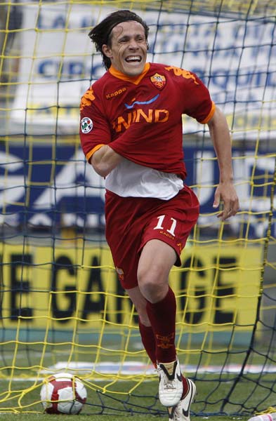 龙虎棋牌-吉克个人资料及简介